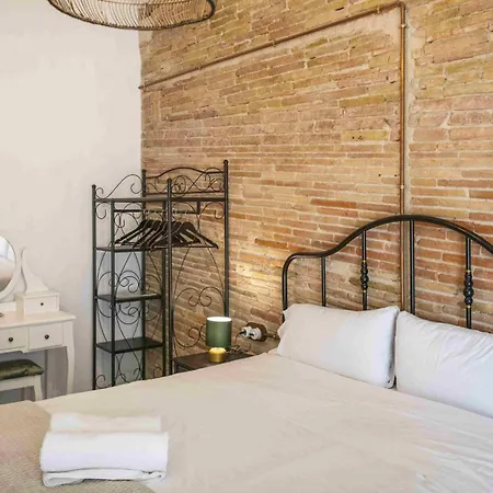 Chic In Center Girona