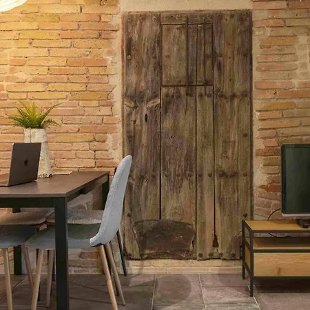 Chic In Center * Girona