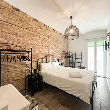 Chic In Center * 지로나