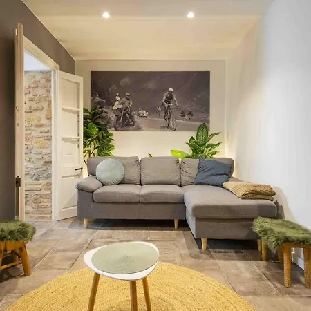 Apartment Chic In Center Girona